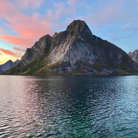Reinefjorden Lodge Exteriör bild